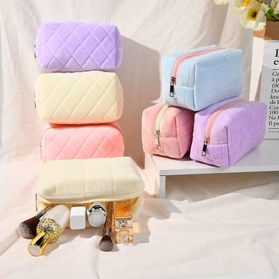 Aesthetic Plush Cosmetic Makeup Bag Cute Pink Pouch Toiletry Organizer 7 × 4 นิ้ว